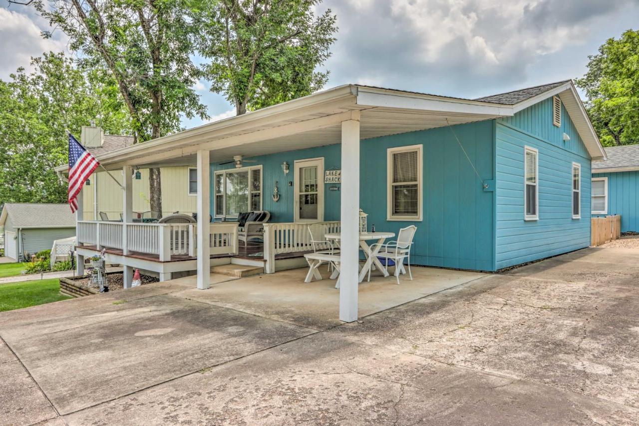 Cheerful Camdenton Cottage Steps To Lake! Εξωτερικό φωτογραφία