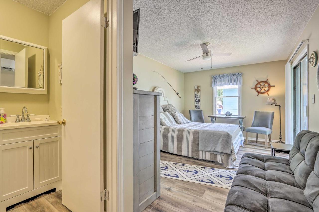 Cheerful Camdenton Cottage Steps To Lake! Εξωτερικό φωτογραφία